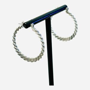 Silver Tone Twisty Pattern Hoop Earrings